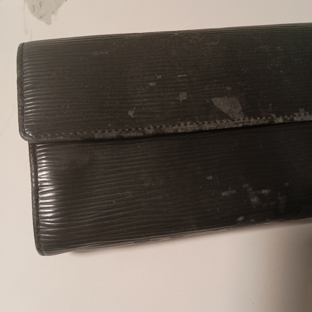 Louis Vuitton Black Epi Leather Sarah Long Bi Fold Wallet - Picture 2 of 10